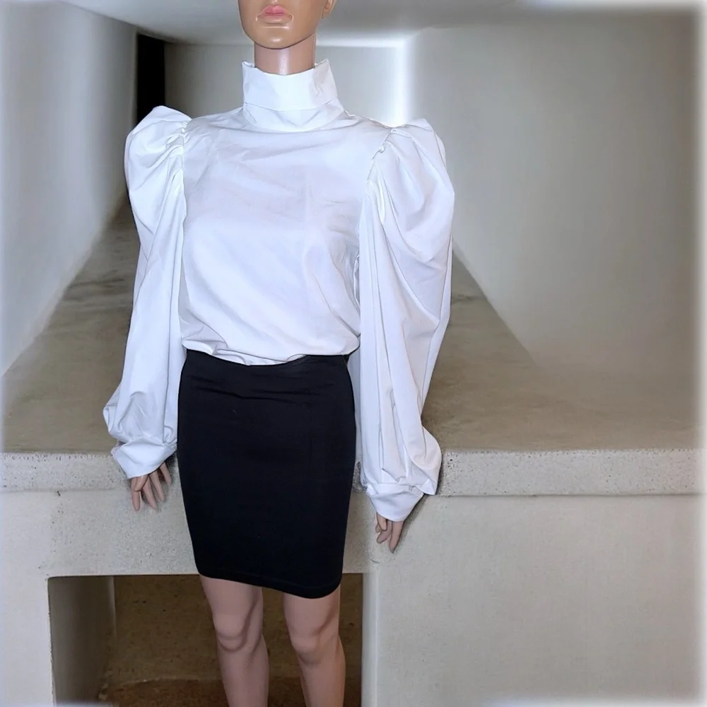 Swank A Posh “Jury’s Out Power Shoulder Top” - Picture 7 of 16